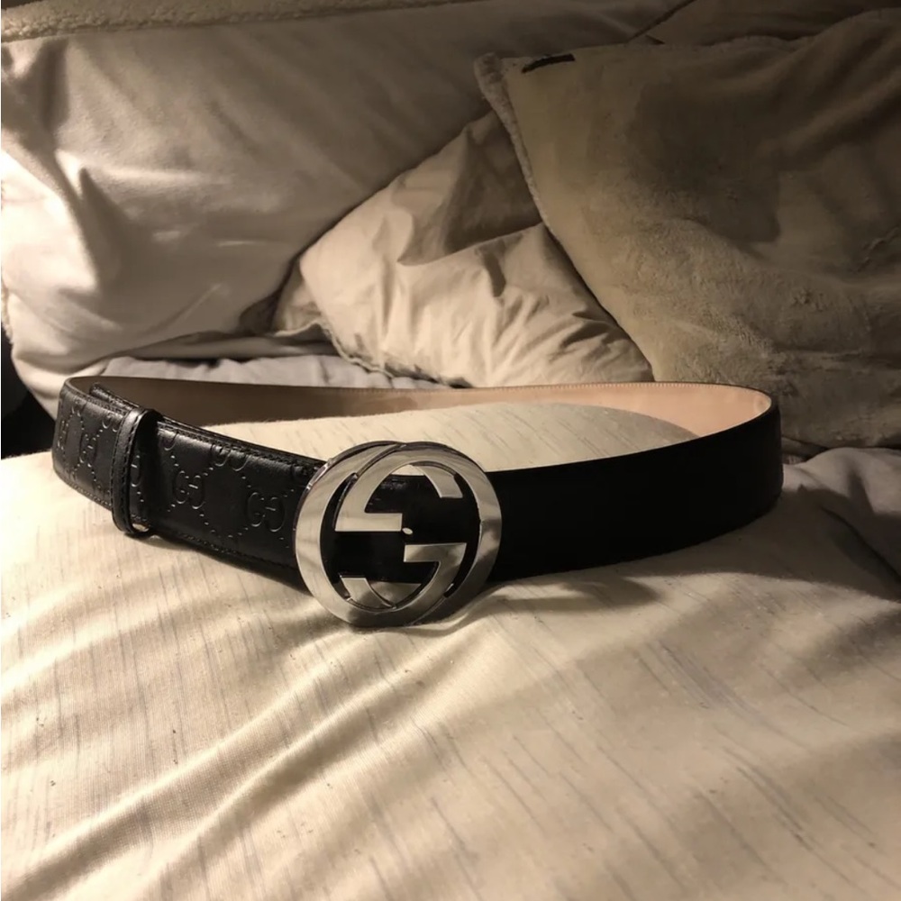 GUCCI BELT MENS AUTHENTIC SIZE 110 BLACK RETAIL $550 Directly from retail